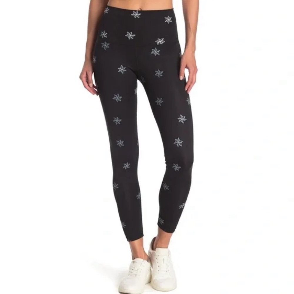 CHRLDR All Over 6 Point Star High Waisted Leggings - Picture 1 of 8